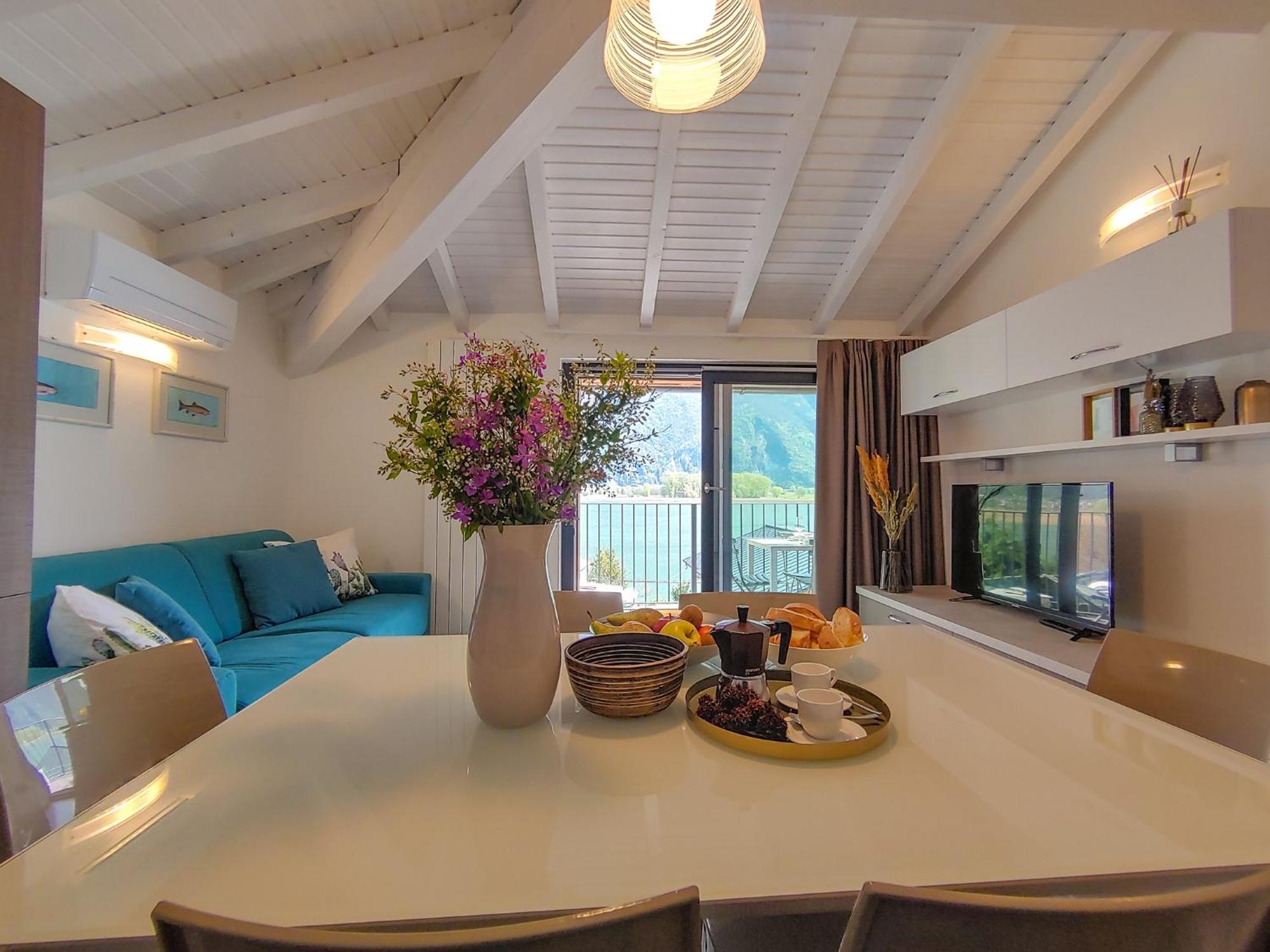 Dascio Dolce Ferienwohnung Panorama Balkon Am See Bagian luar foto